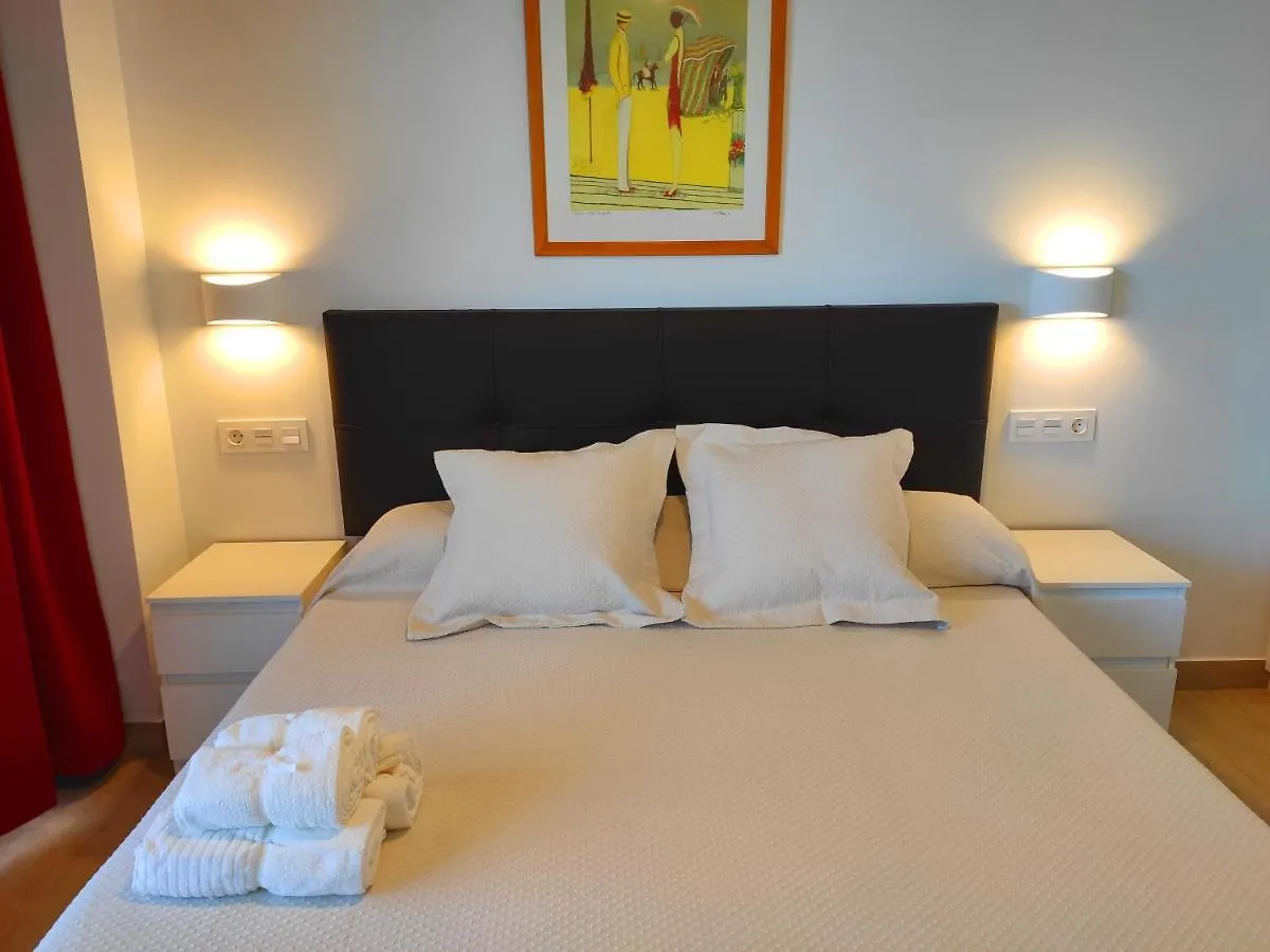 BEACHFRONT -- NEW LUXURY Apartment -- 1ª Linea Playa -- CENTRO de Fuengirola -- Private PARKING -- Panoramic Sea Views